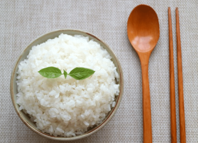 “죽은 밥도 바로 갓 지은 밥으로 살려줍니다.” 즉석밥 보다 맛있는 밥 만드는데 필요한 재료들  